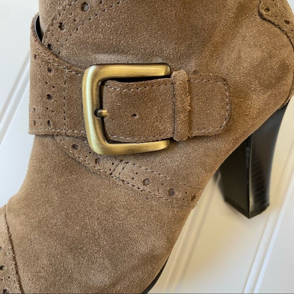 Aerosoles Monument brown suede leather buckle high heel ankle boots size 7.5